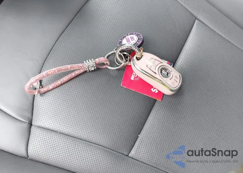 2024 Buick Enclave Essence z USA, uszkodzony, nr VIN 5GAEVAKW2RJ117330